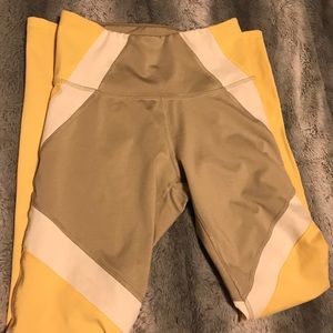 OLD NAVY- Pale yellow and grey leggings (active)